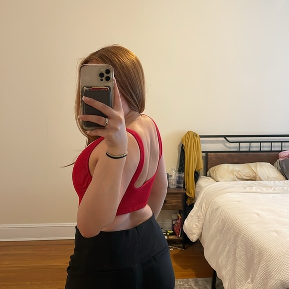 Babaton: Ribbed Cropped Tank - Picture 3 of 12